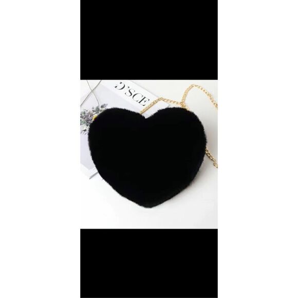 Fuzzy heart shaped gold chain, pocket book with front zipper . - Picture 3 of 11